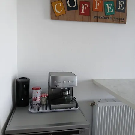 Appartement Spacieux T3 Balcon Parking Privé *