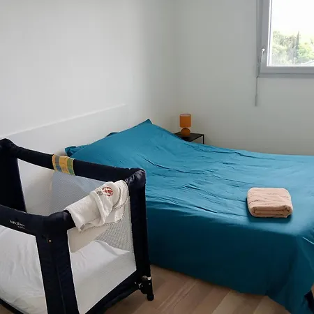 Appartement Spacieux T3 Balcon Parking Privé *
