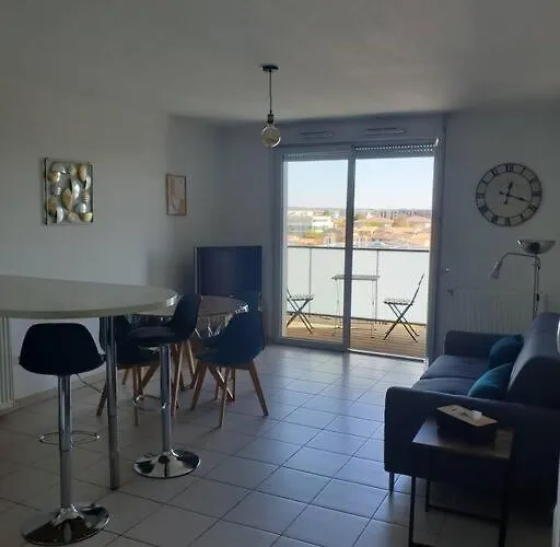 Spacieux T3 Balcon Parking Prive Апартаменты *