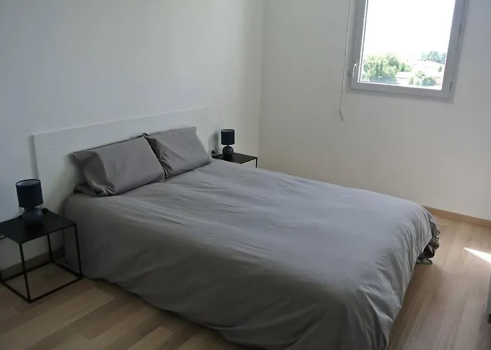 Апартаменты Spacieux T3 Balcon Parking Prive Тулуза