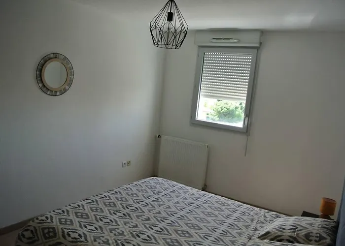 Апартаменты Spacieux T3 Balcon Parking Prive